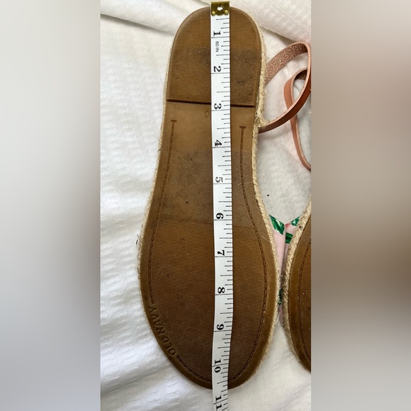 Sold…Tropical Print Sandals Palm Trees - Picture 4 of 6